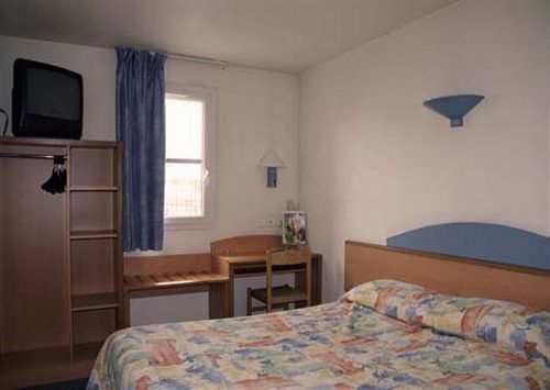 Brit Hotel Essentiel Saint-Flour מראה חיצוני תמונה